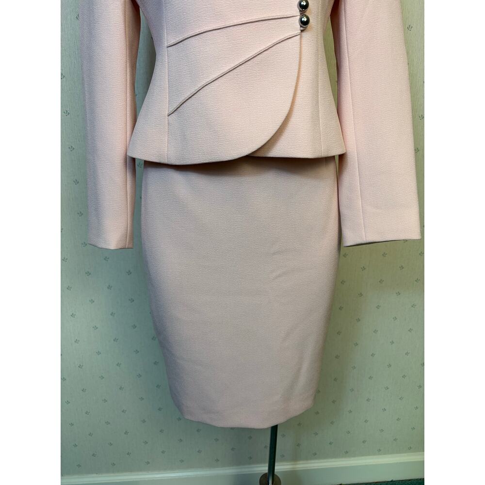 Tahari Blush Pink Tailored Skirt Suit 2P Career Office Business Professional - Picture 6 of 12